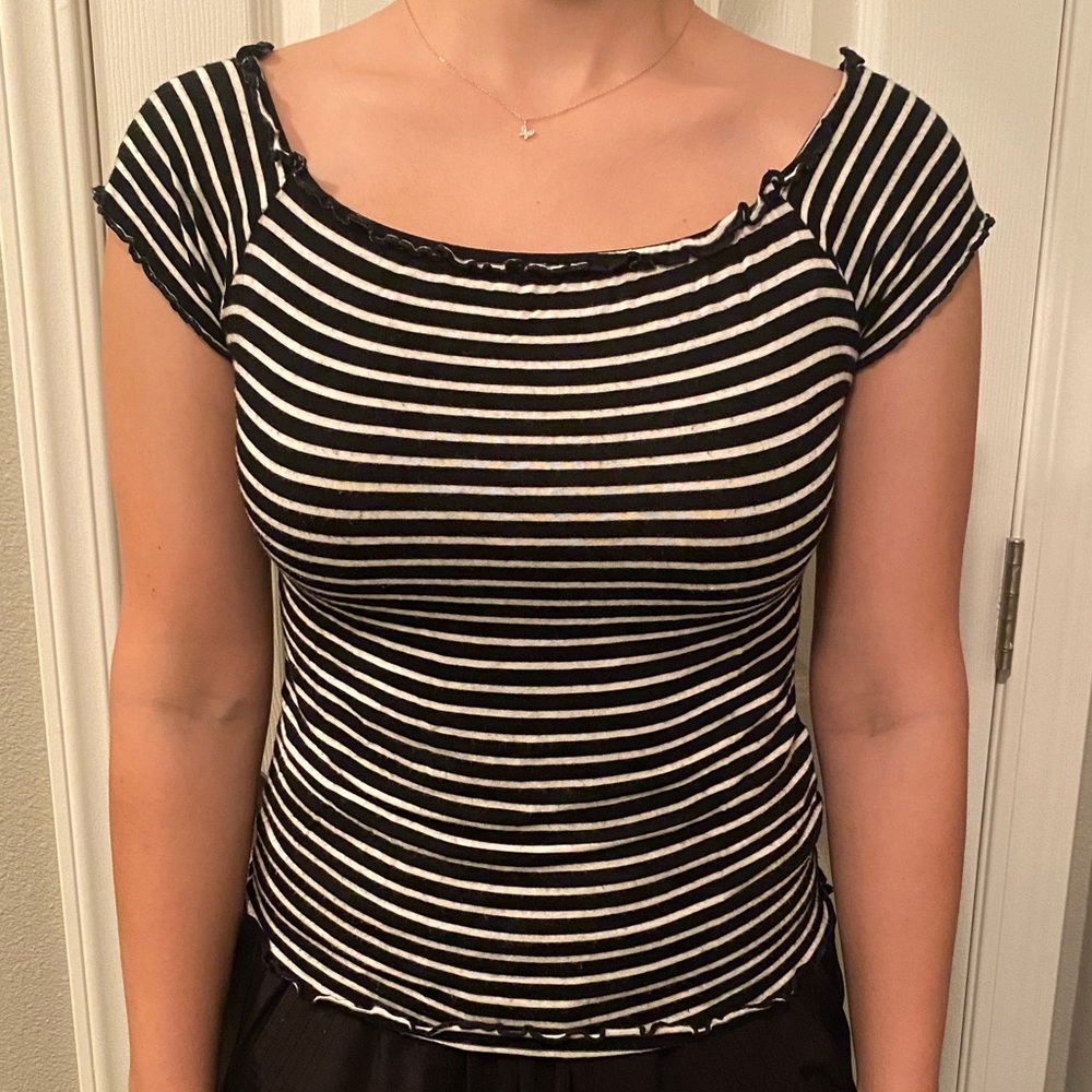 Black and white striped Tee